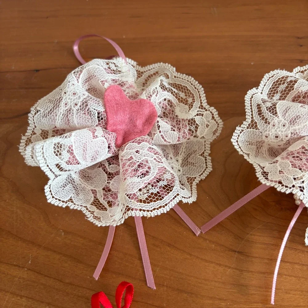 Vintage Handmade‎ Lace Ornaments Set 3 Victorian Rose Pearl Wreath Shabby Chic